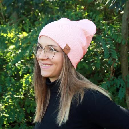 Bonnet couleur rose poudré avec ou sans revers fabriqué en France