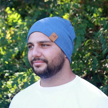 Bonnet couleur bleu indigo avec et sans revers fabriqué en France