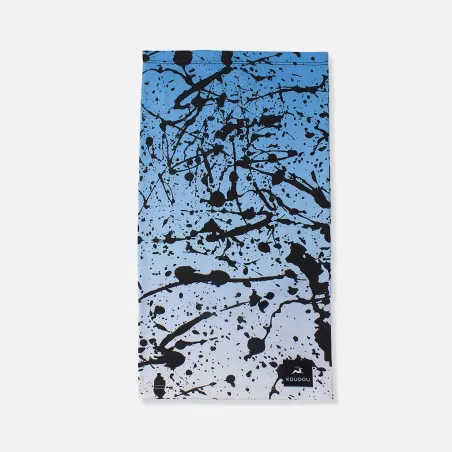 Tour de cou technique décor peinture noir sur fond bleu dégradé