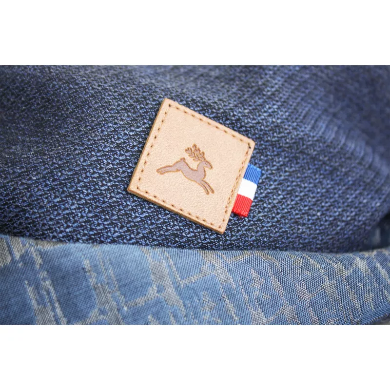 Foulard vrillé en tissu couleur bleu et gris